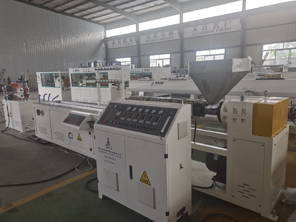 PVC生產(chǎn)線設(shè)備